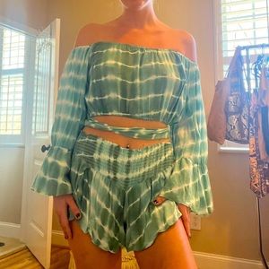 Olivaceous two piece set